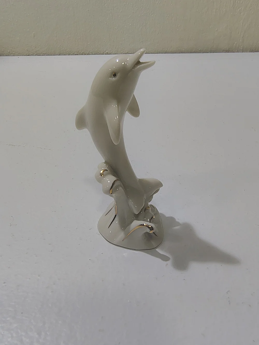 LENOX PORCELAIN DOLPHIN 4 IN Handcrafted 24K Gold Trim Figurine Ivory Color